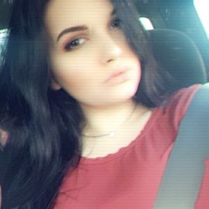 Meet your Posher, Michaela